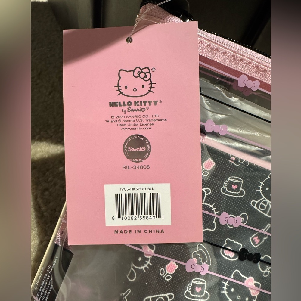 🚫SOLD🚫 Hello Kitty Cosmetic Pouch Set - Pair of 2 Slim Pouches - Picture 6 of 6